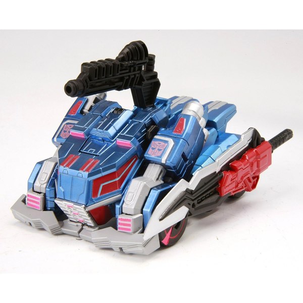 Takara Tomy Transformers Generations  Images Ultra Magnus Bruticus Soundwave Soundblaster  (21 of 37)